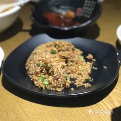 特色炒饭美图，美味与视觉的绝佳组合